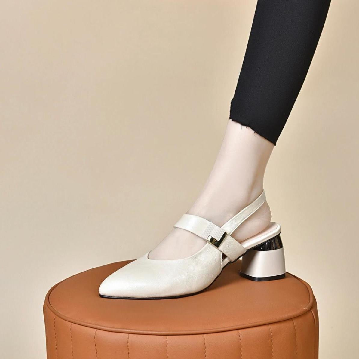 Sandalias de punta cerrada con tacón medio estilo primaveral