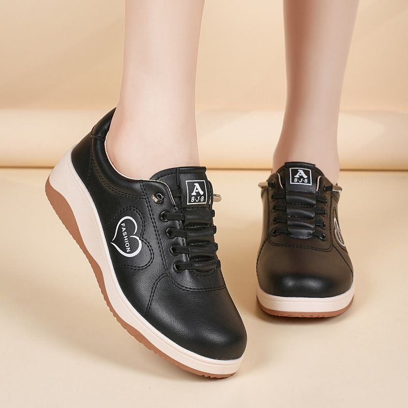 Zapatos casuales de cuero con suela blanda en forma de corazón