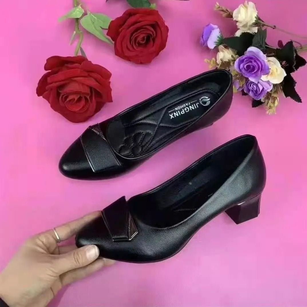 Zapatos de piel con tacón alto y suela blanda