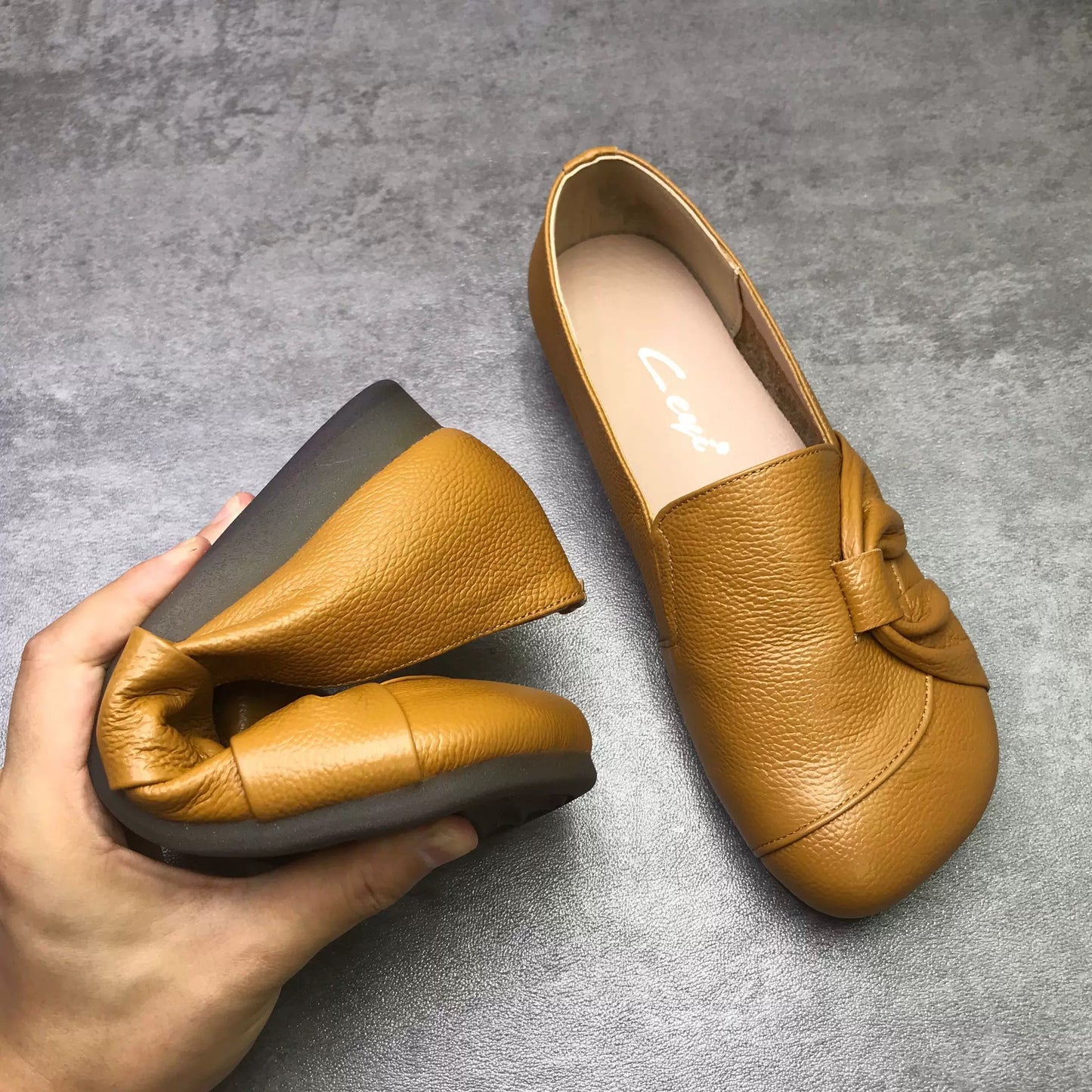 Zapatos de punta redonda antideslizantes con suela de goma