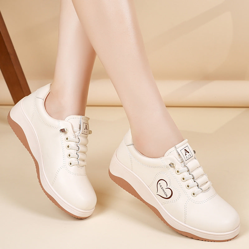 Zapatos casuales de cuero con suela blanda en forma de corazón