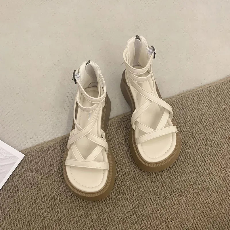 Sandalias de verano antideslizantes y cómodas de suela gruesa.
