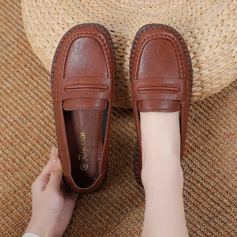 Zapatos de punta redonda de piel suave