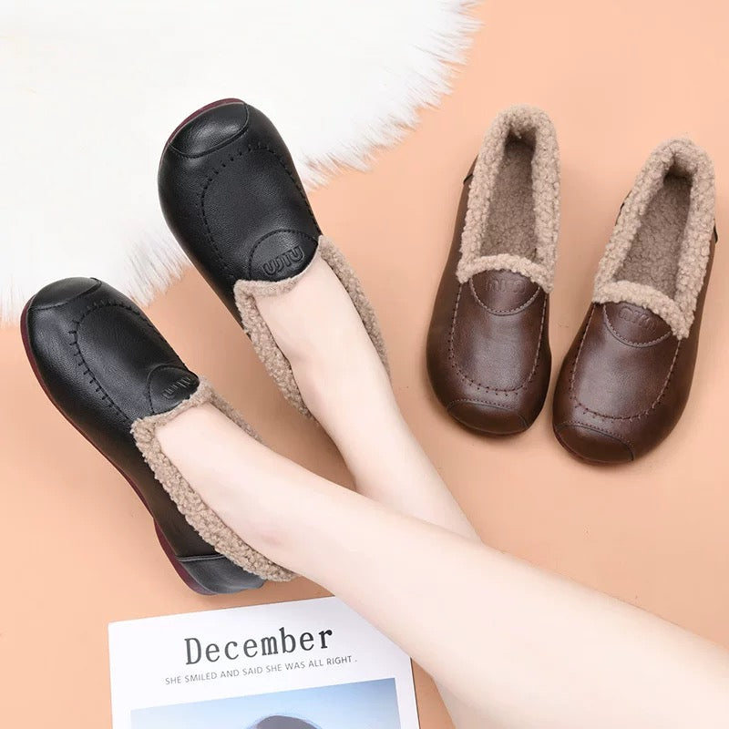 Zapatos de piel suave suela blanda y forro polar