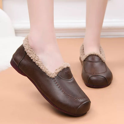 Zapatos de piel suave suela blanda y forro polar