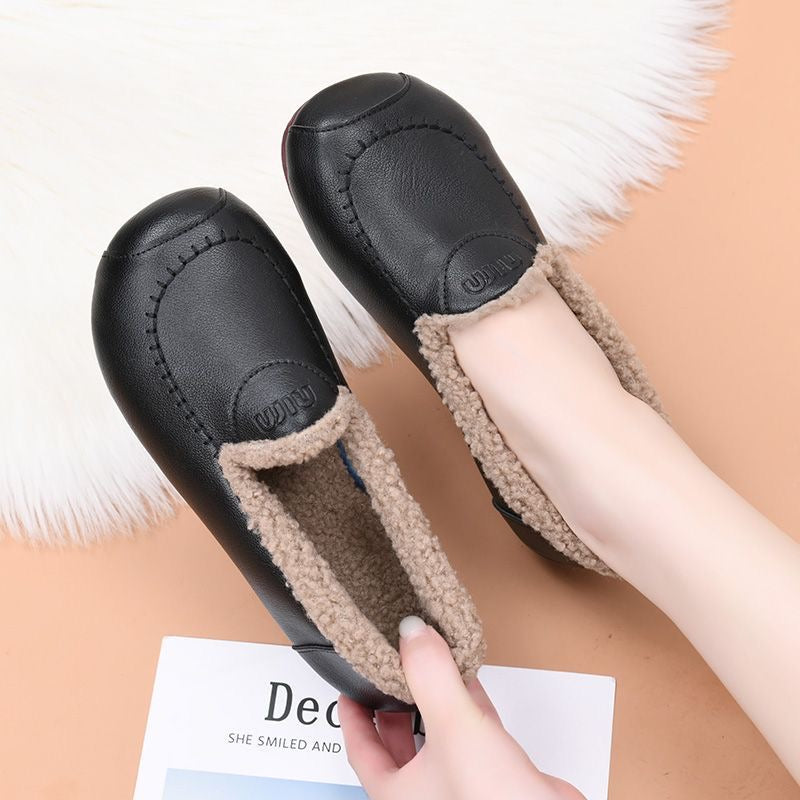 Zapatos de piel suave suela blanda y forro polar