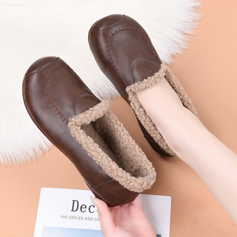 Zapatos de piel suave suela blanda y forro polar
