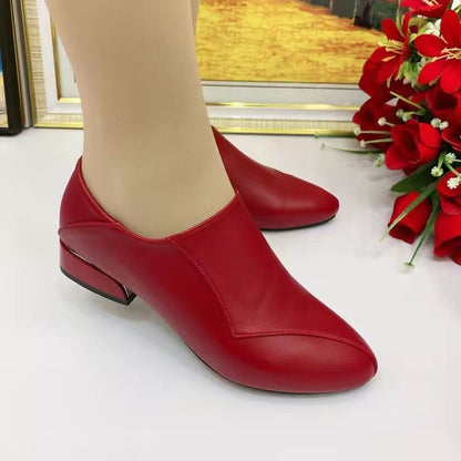 Zapatos casuales cómodos de cuero suave