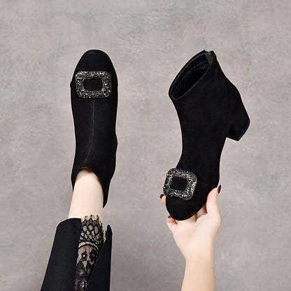 Botas de piel con tacón cuadrado y elástico