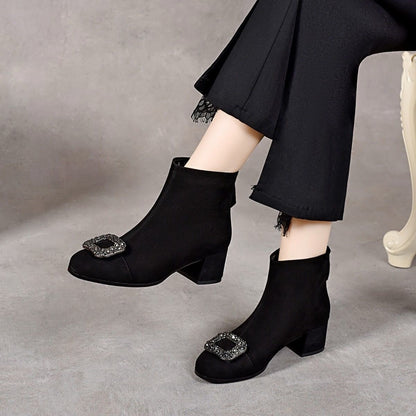 Botas de piel con tacón cuadrado y elástico