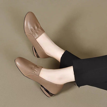 Zapatos de piel suave con punta redonda