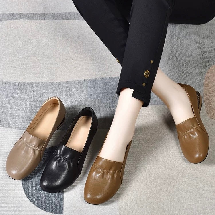 Zapatos de piel suave con punta redonda