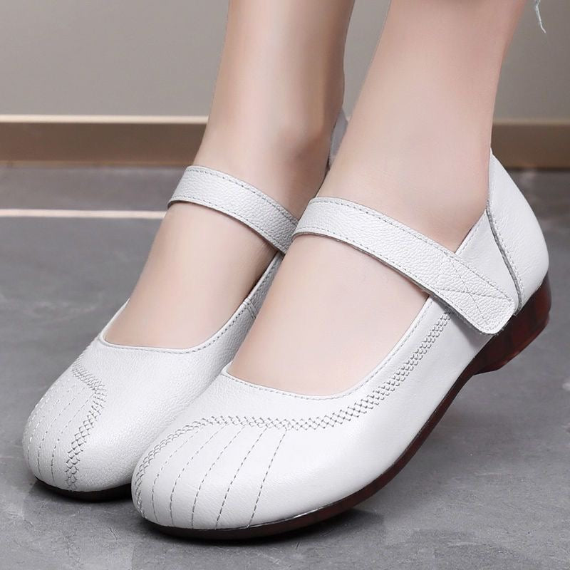 Zapatos de cuero con suela blanda y velcro