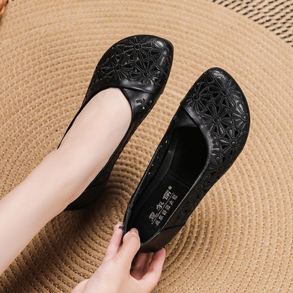 Zapatos casuales planos de piel calados