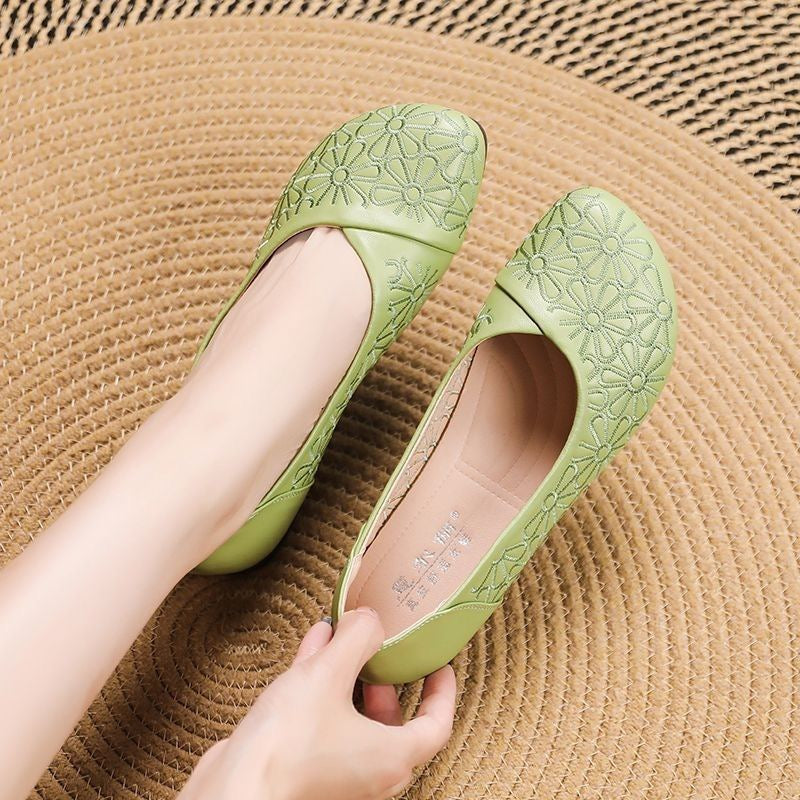 Zapatos casuales planos de piel calados