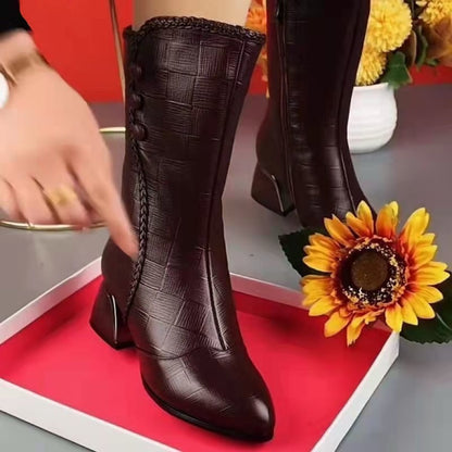 Botas Martin con doble botonadura y relieve