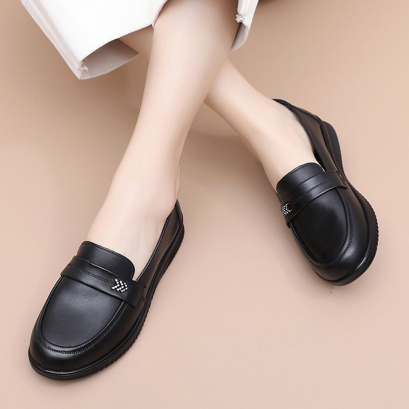 Zapatos cómodos de piel suave con punta redonda