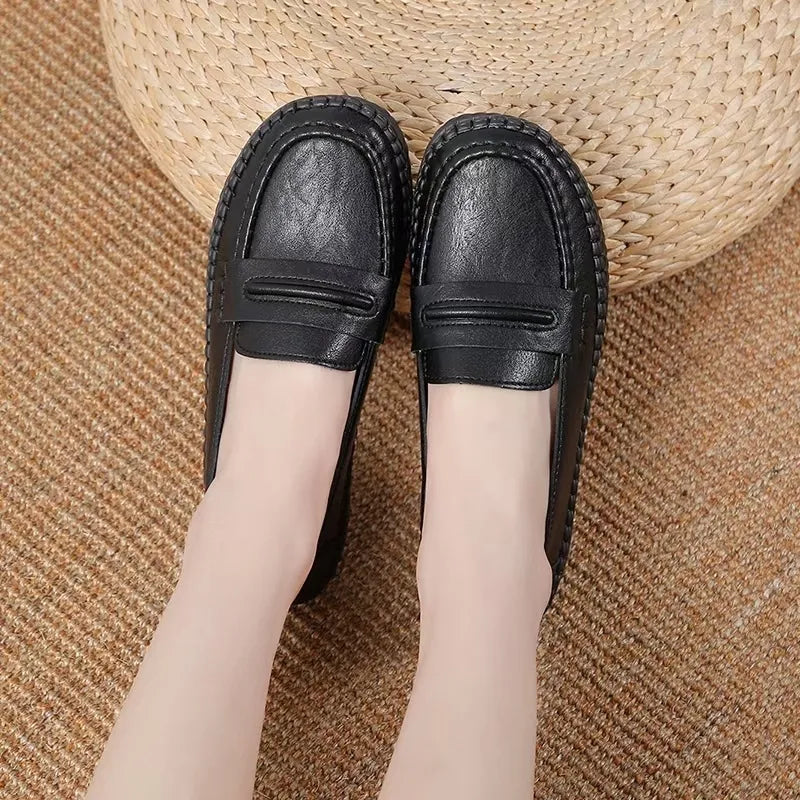 Zapatos de punta redonda de piel suave